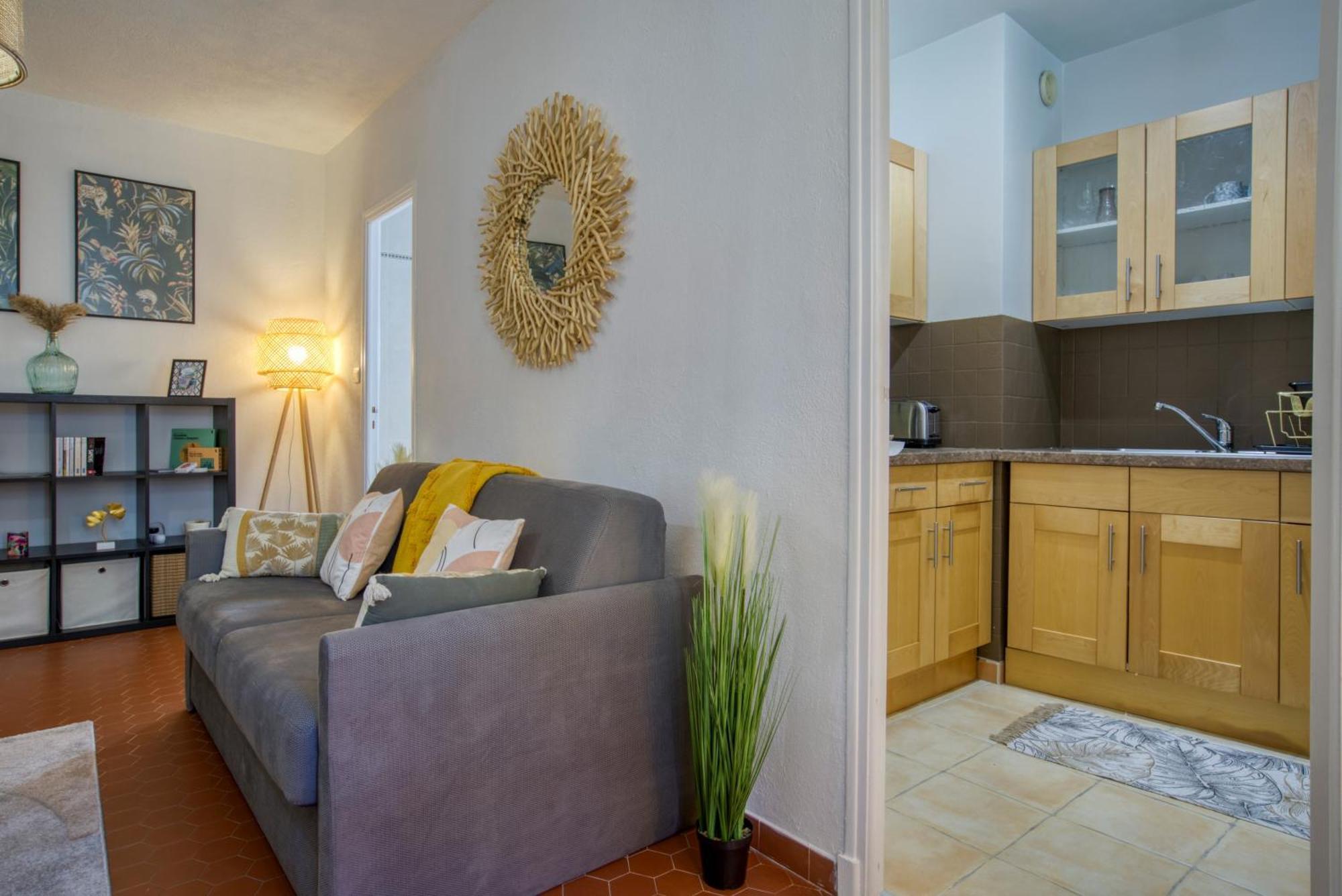 Cosy, Modern, Fully Equipped, Air Conditioning, Nice Historical, Old Town, 1Minute Walk From Beach - "Le Bunico 4" Екстериор снимка